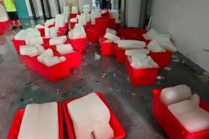 防暑！苏媒：淮安队、镇江队主场共准备105吨冰块+70个饮水点图片